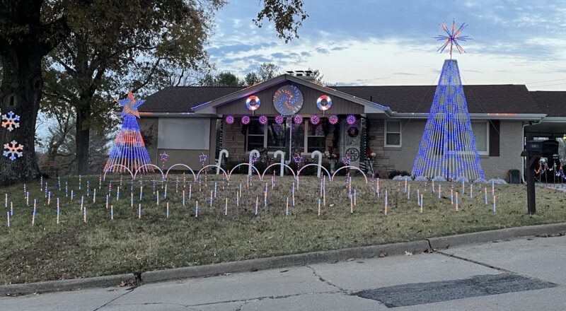 Oak Hills Lights 2022 Finally set up!